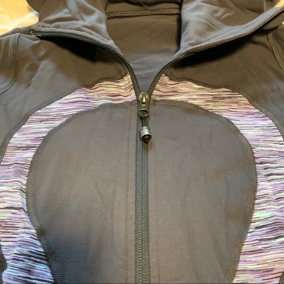 Lululemon In Stride Jacket Size 8 Grey/Purple - Picture 9 of 9